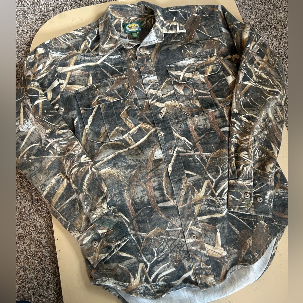 Cabelas hunting real tree camo button up